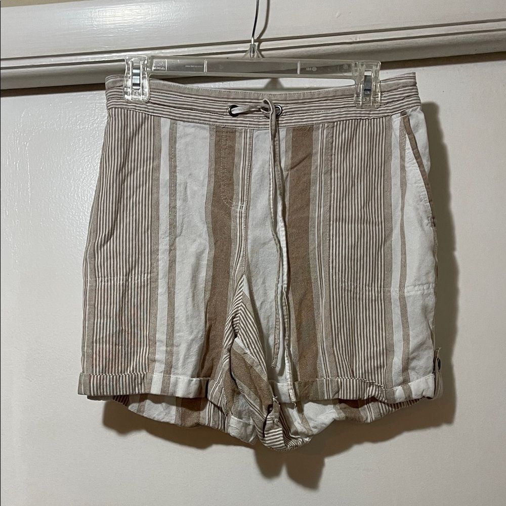 Per Se Beige and White Striped linen shorts, size medium